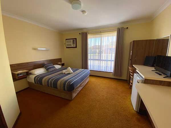 Donnybrook Motel Kültér fotó